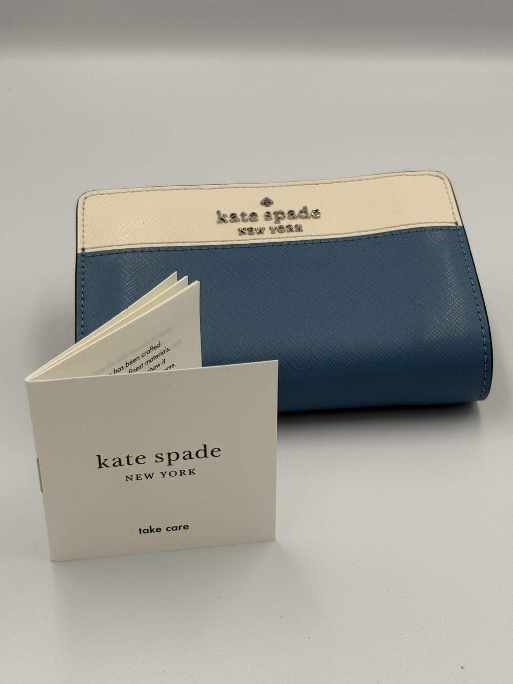 NWT Kate Spade Staci Colorblock Medium Compact Bifold Wallet Niagara Multi